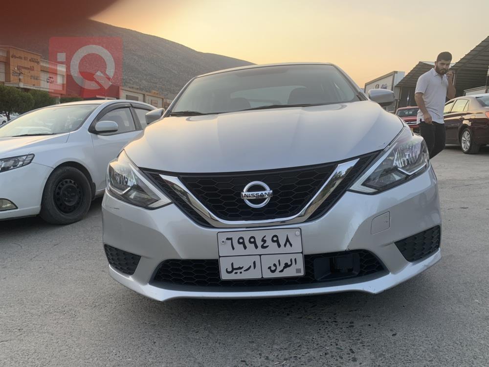 نیسان سێنترا